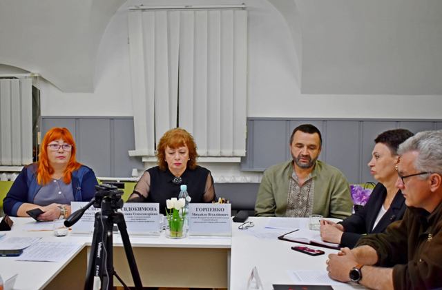 Спільний діалог між владою, профспілками та роботодавцями продовжується