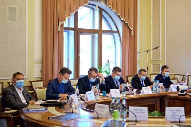 Керівникам державних шахт доручили провести позапланові перевірки знань працівників з безпеки праці