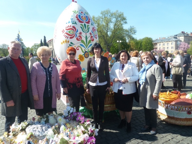 Обласний фестиваль «Воскресни, писанко!» розпочався в місті Ужгороді  