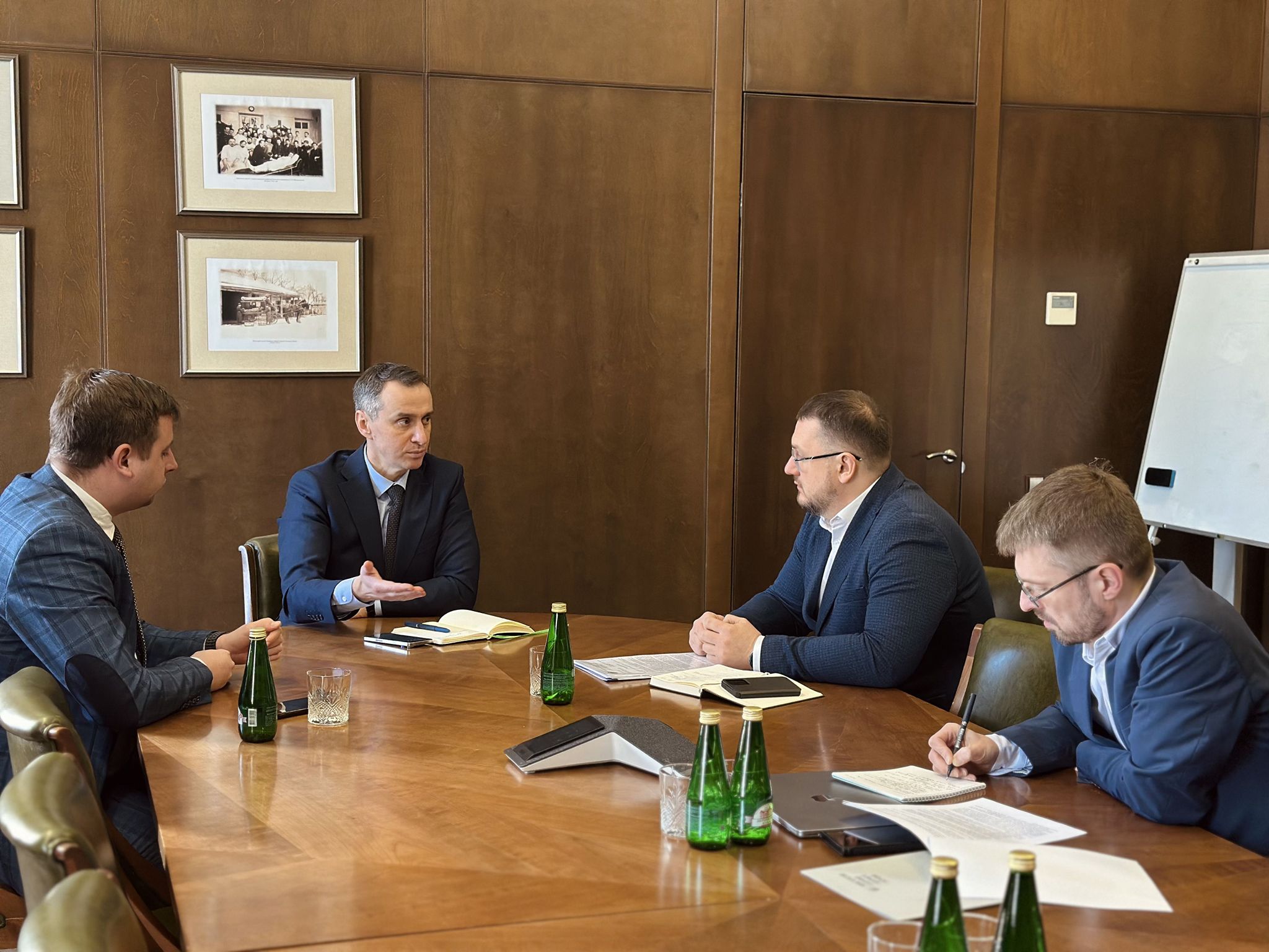 МОЗ і Профспілка обговорили соціальний захист медиків та умови праці в галузі