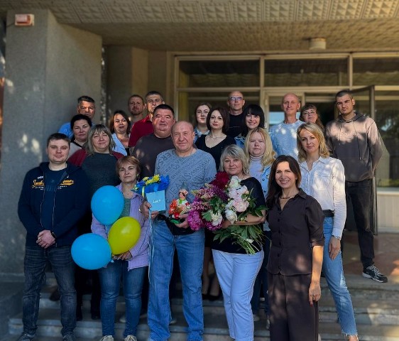 Сила духу, що надихає: у Черкаській філії привітали працівника з поверненням до роботи після поранення