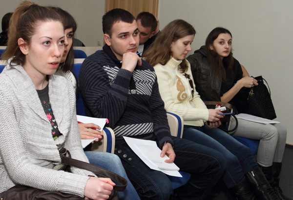 2013 058 004