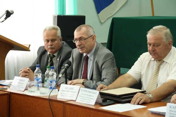 ПРОБЛЕМИ ЛІСОВИХ ГАЛУЗЕЙ –  У ЦЕНТРІ УВАГИ ПРОФСПІЛОК