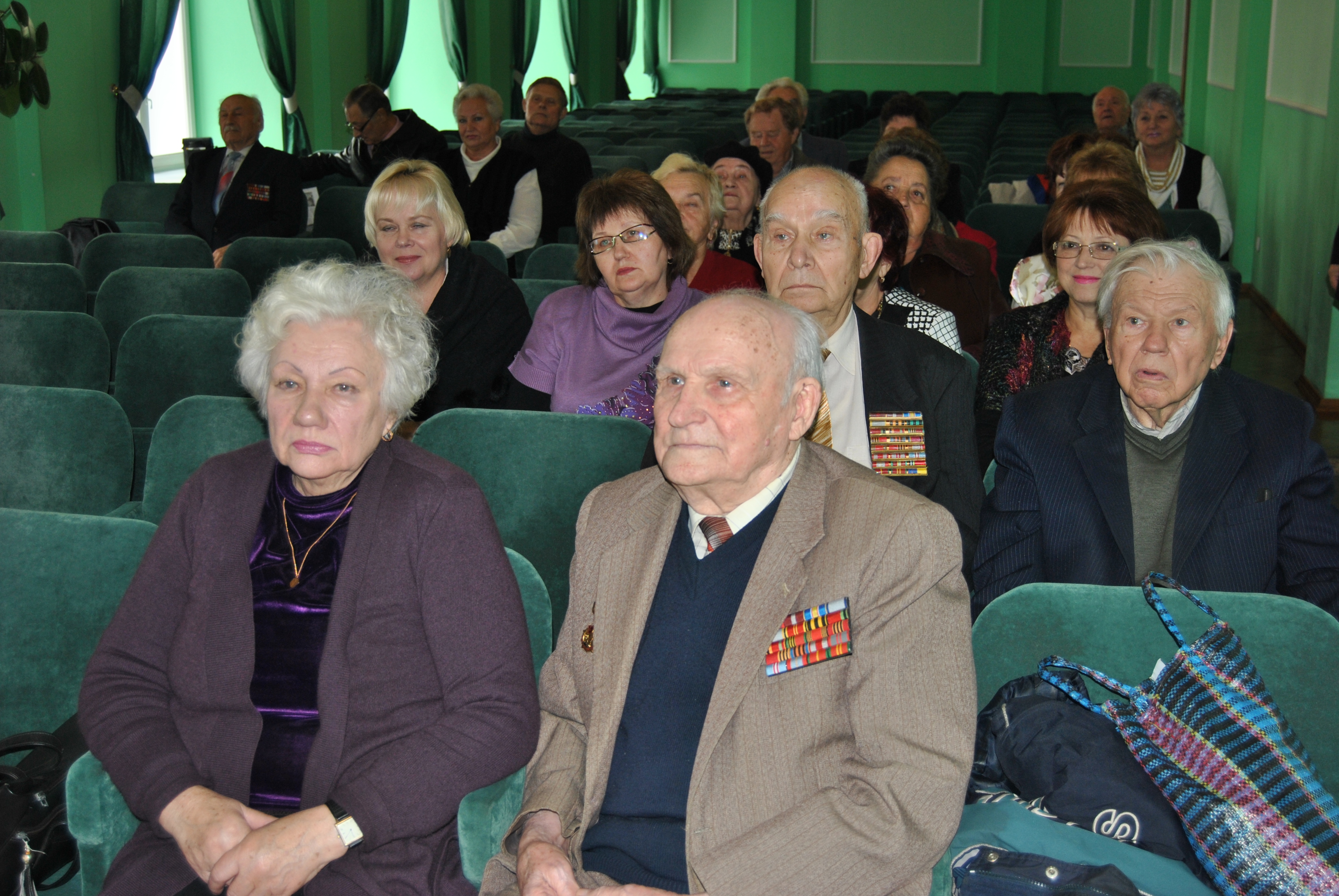 Про урочисту зустріч керівництва Об’єднання профспілок Харківської області з членами Ради ветеранів ОПХО