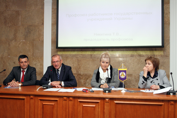 Вирішуючи спільні проблеми разом   