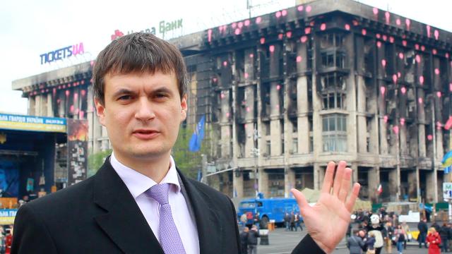 Відбудуємо Будинок профспілок разом!