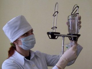 Молодші медичні сестри та соціальні робітники отримуватимуть доплати