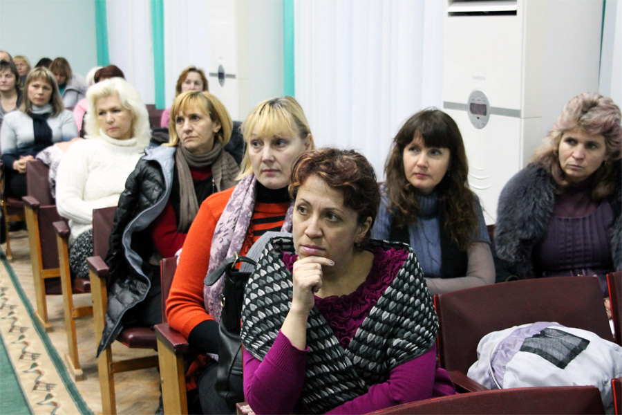 Освітяни міста Чернігова зібралися на семінар по комунікаціям в Профспілці