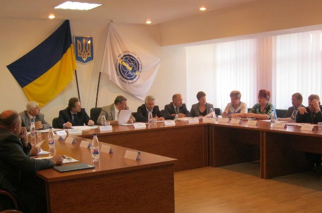        По діловому і злагоджено працює правління ФСС з ТВП в області
