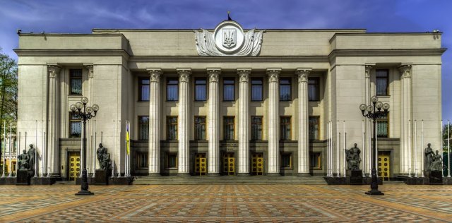 Вибори відбулися – що отримають люди?