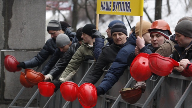З А Я В А  профспілкових об’єднань України проти порушення прав шахтарів на проведення акцій протесту