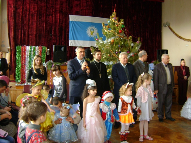 Вже стали традиційними Новорічно-різдвяні зустрічі для дітей членів профспілок на Черкащині