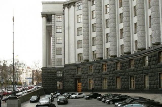 ПОЗИЦІЯ ПРОФСПІЛОК. Програма діяльності Уряду: потрібен конструктивний діалог з громадськістю   