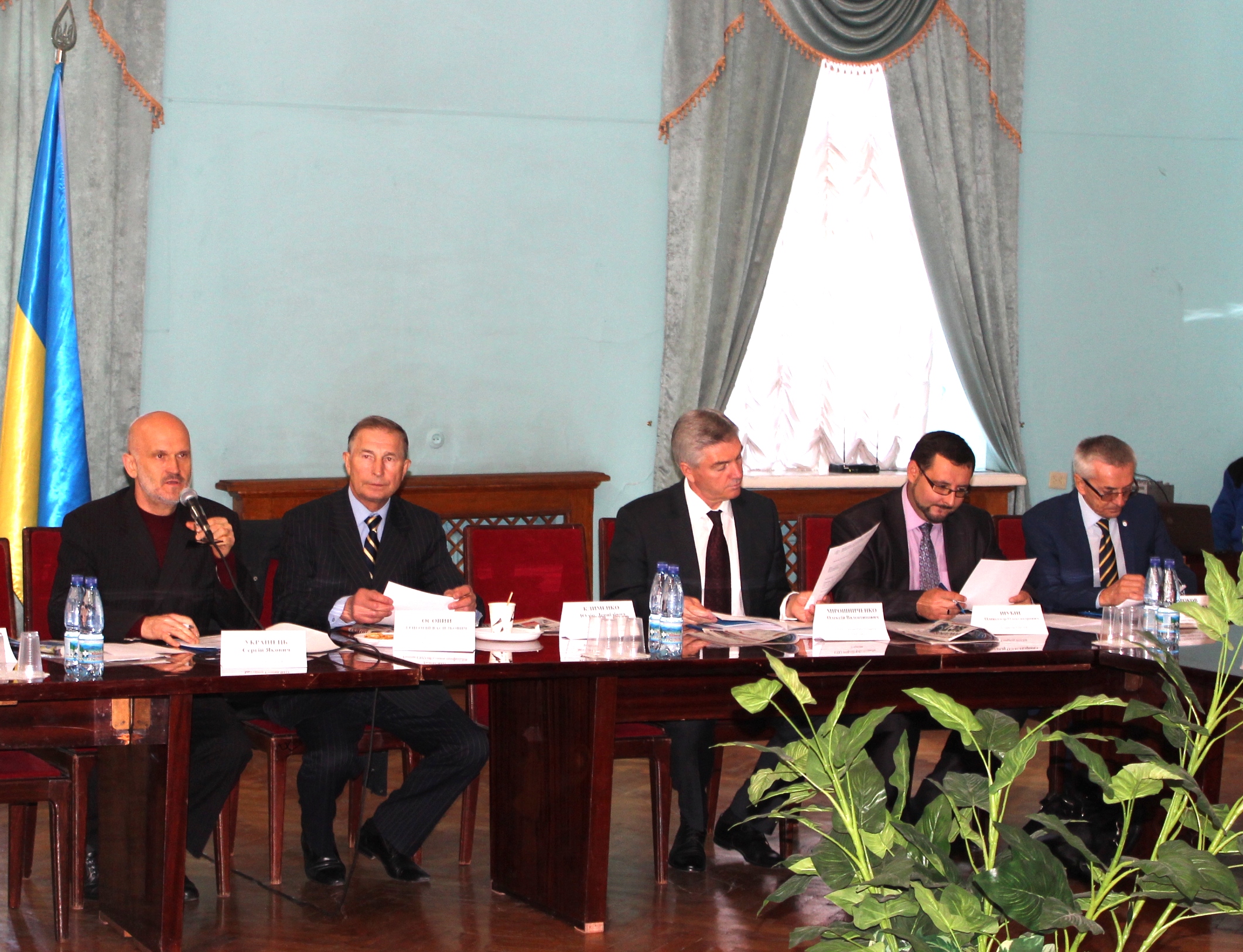 ГРОМАДСЬКІ СЛУХАННЯ. В ході дискусії були підтримані профспілкові ініціативи 