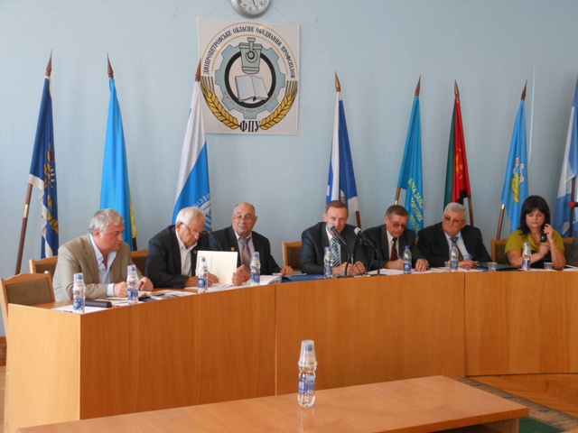 ПРОФСПІЛКА ЕНЕРГЕТИКІВ ВИМАГАЄ НЕВІДКЛАДНИХ ДІЙ 