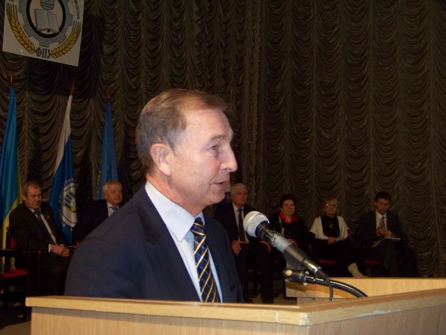       ПРОДОВЖУЮЧИ   СЛАВНІ ТРАДИЦІЇ
