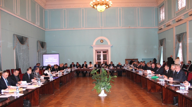 ПРЕЗИДІЯ ФПУ. Профспілки мають відповідати викликам часу та очікуванням людей 