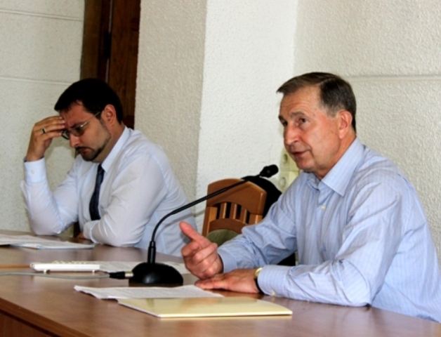 ПОЗИЦІЯ ПРОФСПІЛОК. Консолідувати дії для захисту людини праці   