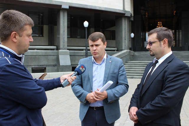 До Конституційного Суду внесено подання щодо незаконності звуження прав працівників