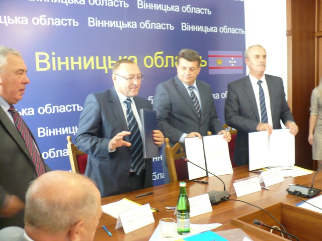 P1600813