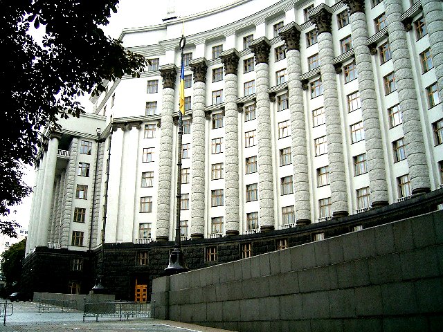 Процесу повернення боргів по зарплаті потрібен громадський контроль 