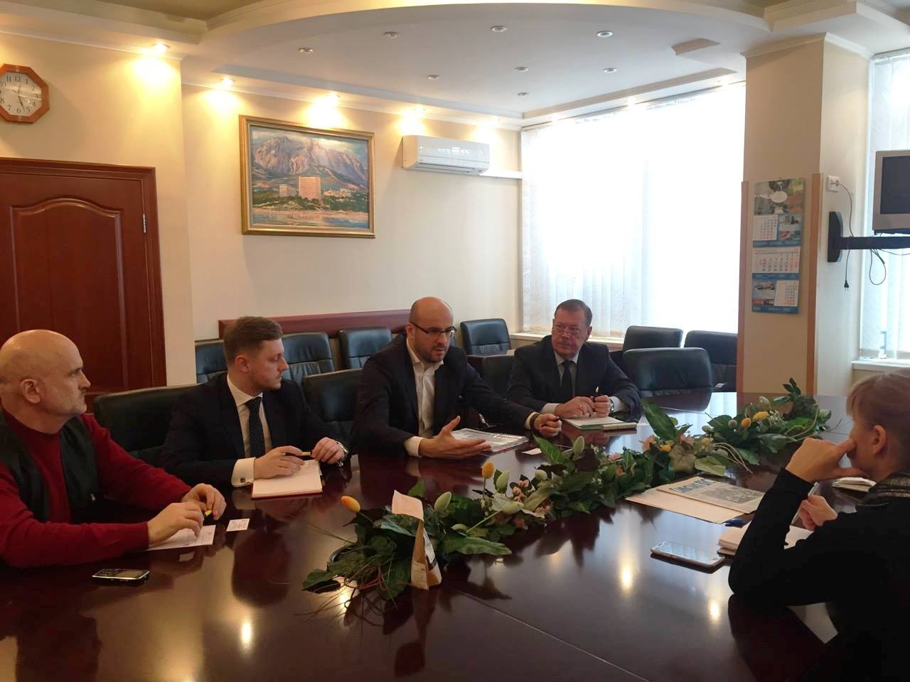 Відбулась зустріч голови Профспілки працівників автомобільного транспорту та шляхового господарства України В. Вакуленка з народним депутатом С. Рудиком 