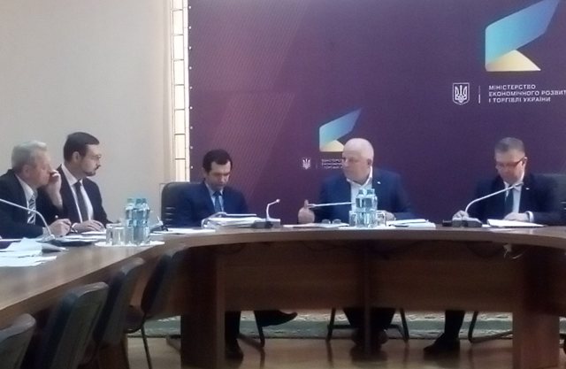 У КМУ відбулись консультації з профспілками щодо проекту Держбюджету на 2018 рік 