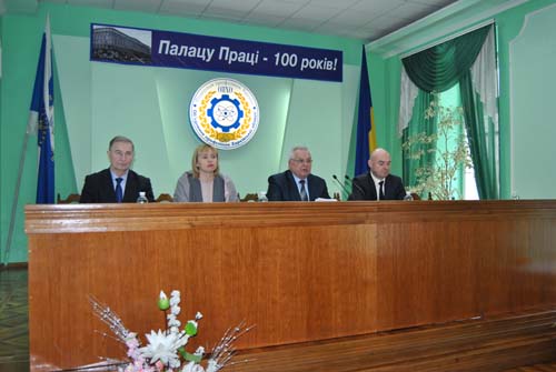 Профспілки Харківщини намітили завдання щодо посилення соціально-економічного захисту працівників в умовах реформування та децентралізації влади