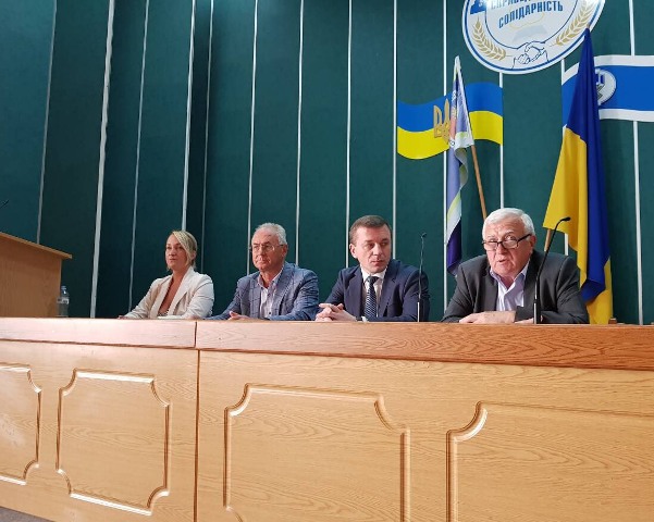 Профспілки Хмельниччини. У ногу з часом