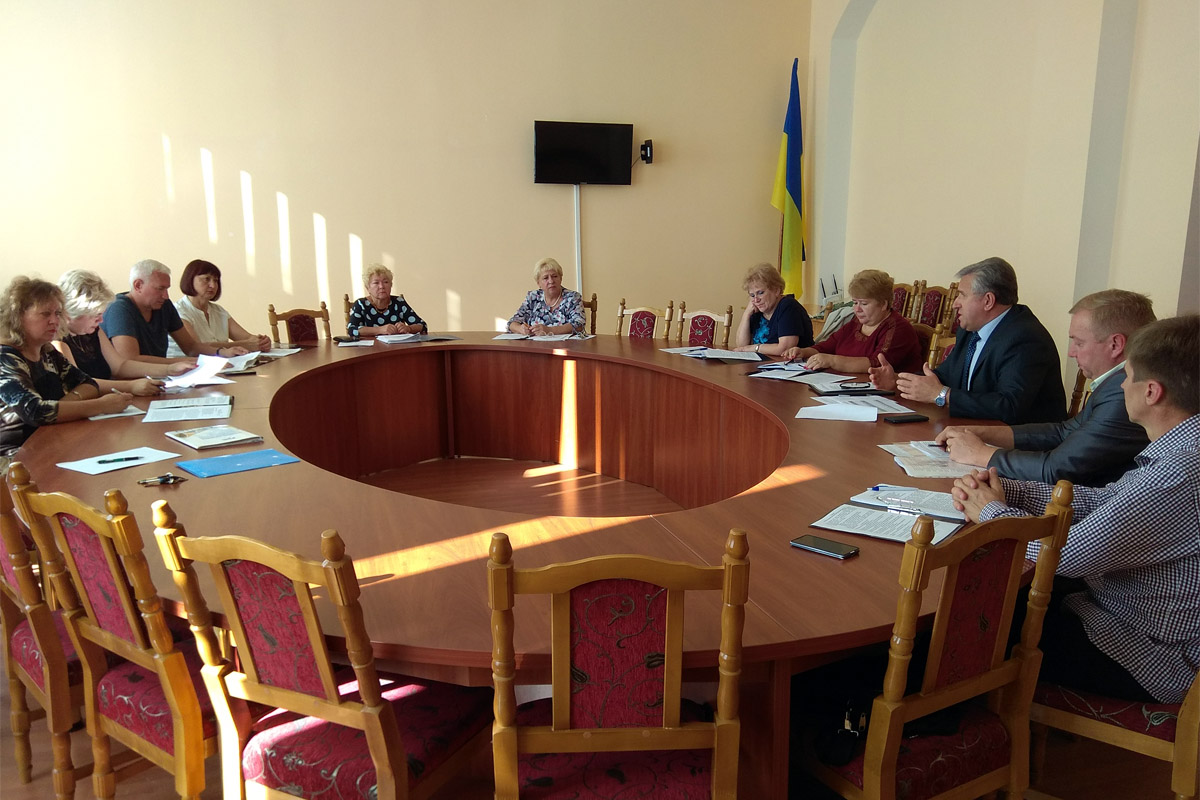Захист прав та інтересів спілчан – основні питання президії комітету Чернігівської обласної організації Профспілки