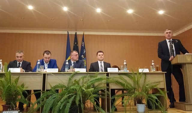Не субсидії, субвенції, соціальні допомоги, а зарплати, пенсії, стипендії мають гарантувати якісне життя українців