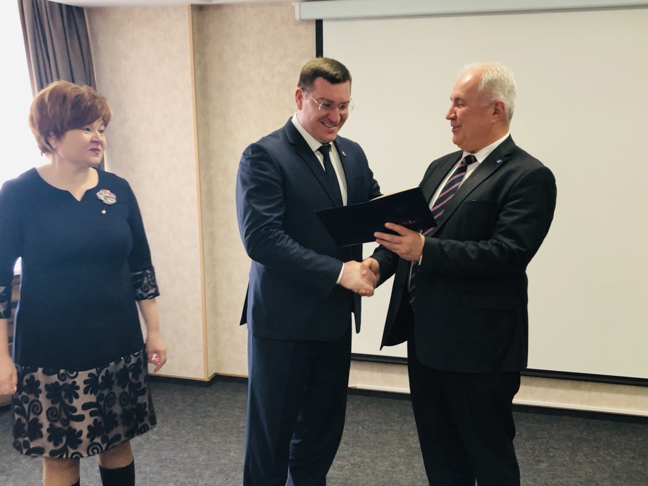Працівники ПрАТ "УКРПРОФТУР" отримали дипломи  АКАДЕМІЇ ПРАЦІ, СОЦІАЛЬНИХ ВІДНОСИН І ТУРИЗМУ!
