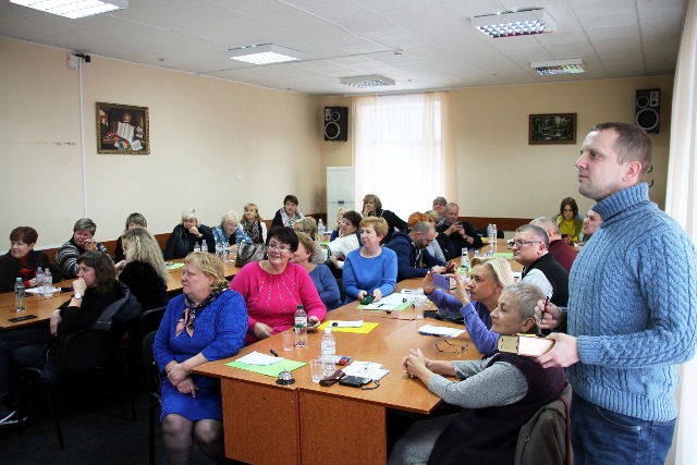 Столична комунальна профспілка провела комплексне навчання в Чернігові