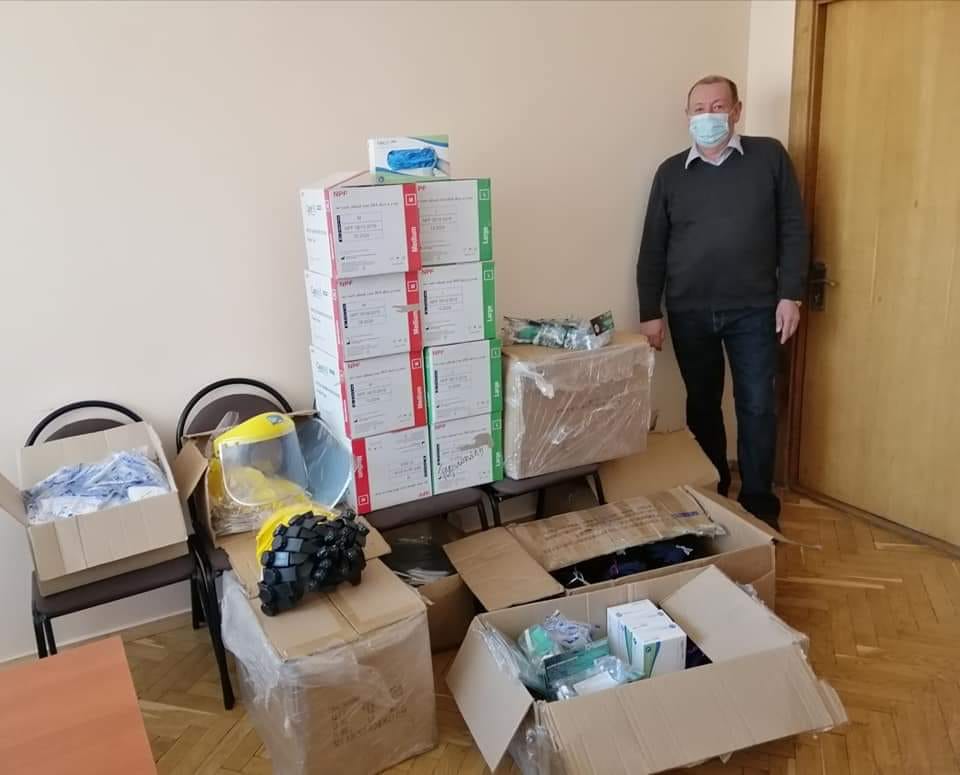 ПРОФСПІЛКА ДІЄ. Допоможемо медикам!
