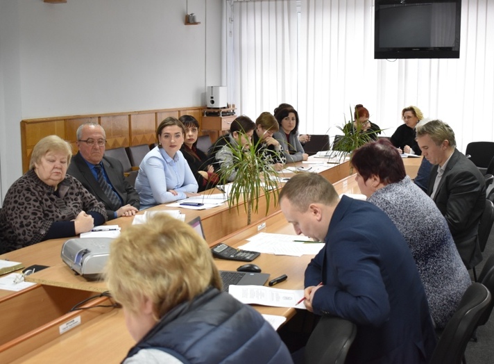 Загрози, що несе запропонована Урядом лібералізація трудового законодавства, обговорено профспілками Вінниччини