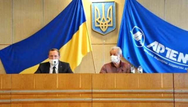 Відсутність державного замовлення змушує підприємства іти на крайні міри
