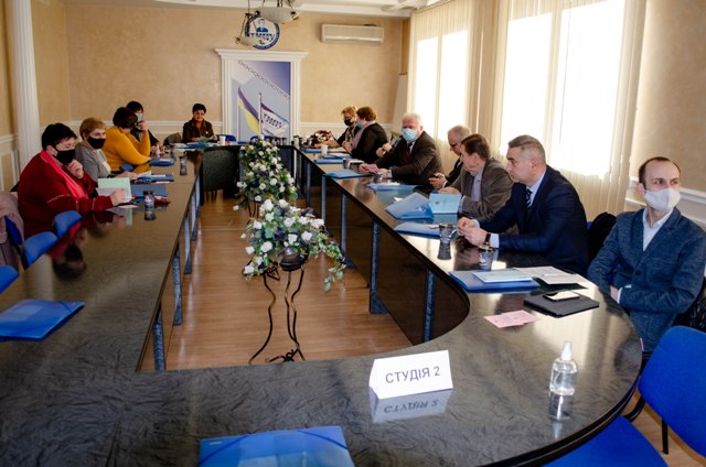 ТЕРНОПІЛЬ. Відбулася обласна міжспілкова звітно-виборна конференція (2)