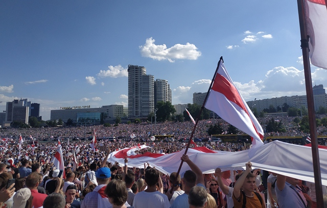 Масштабний наступ на трудові права працівників у Білорусі