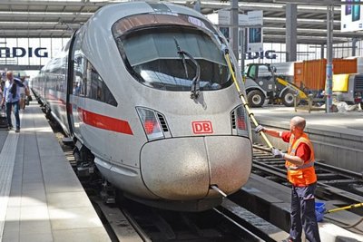Працівники Deutsche Bahn оголосили страйк, вимагаючи виплатити обіцяні бонуси
