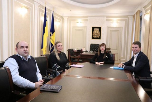 КИЇВЩИНА. Обговорено питання щодо зустрічі голів обласних профспілок з головою Київської обласної ради