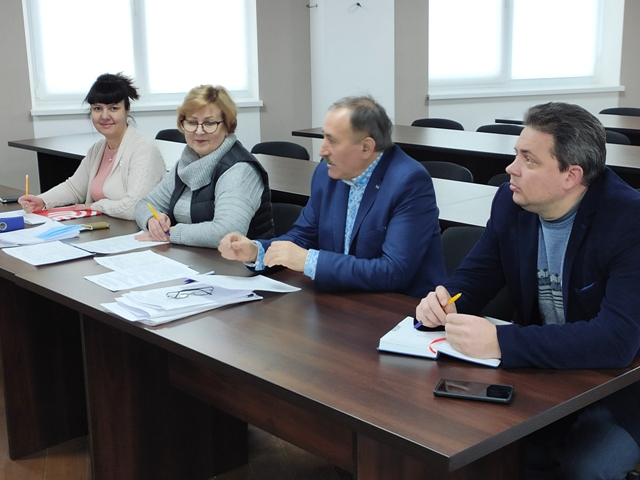 Профспілки не допустять зниження діючих норм та гарантій прав працівників та їх соціальний захист у сфері безпеки праці !