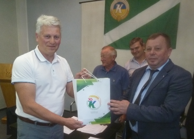 ЗВІТНО-ВИБОРНА КОНФЕРЕНЦІЯ ОБЛРАДИ ВФСТ «КОЛОС» У ЗАКАРПАТТІ