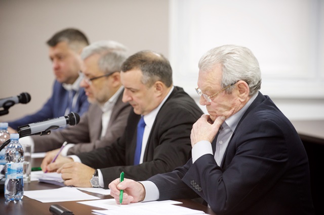 Профспілка вимагає в найкоротший термін і в повному обсязі погасити заборгованості по заробітній платі