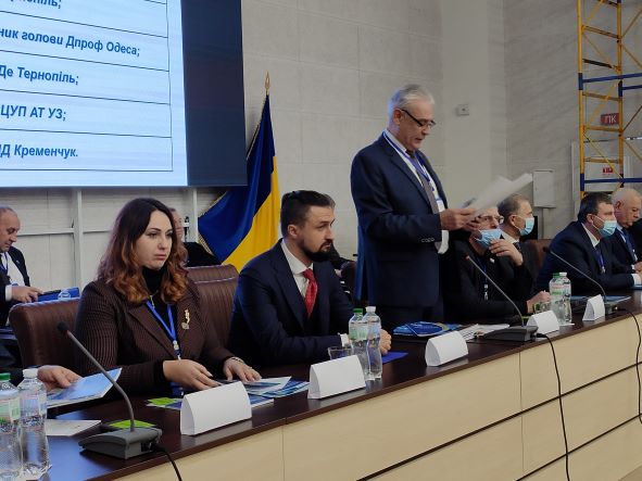 Відповідати вимогам часу, ефективно забезпечувати захист законних прав спілчан 