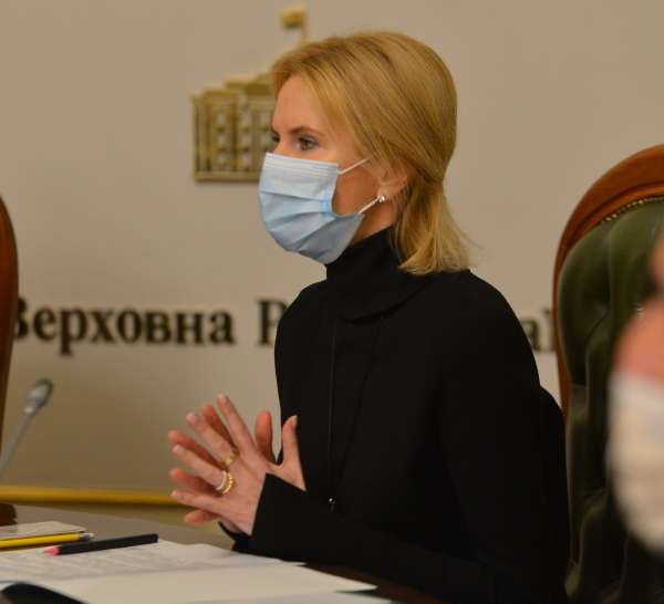 Заступниця Голови Верховної Ради Олена Кондратюк: "Медична сфера, освіта та Збройні сили України мають бути профінансовані у повному обсязі, як це визначено законодавством"