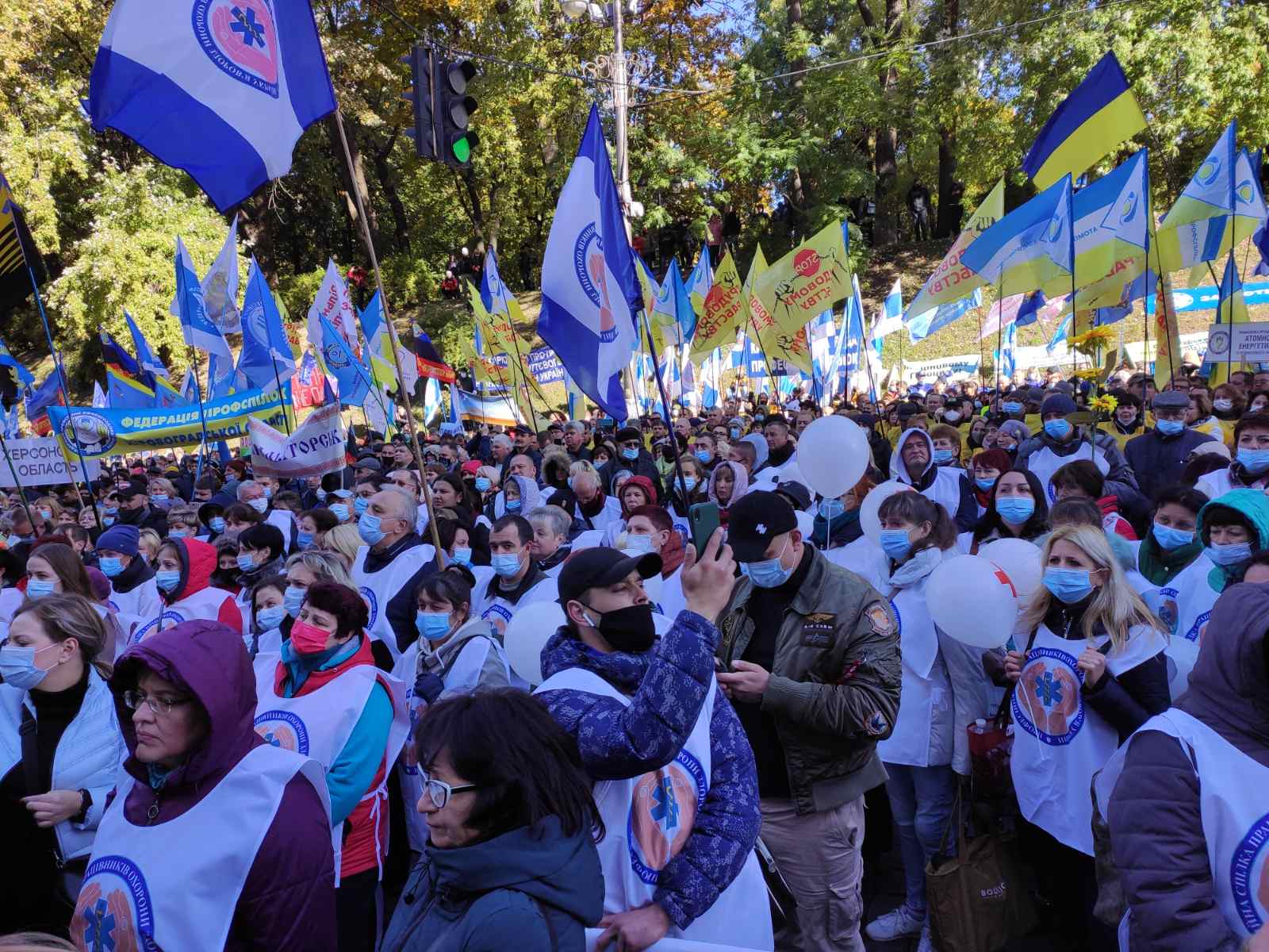 ЗМІ ПРО АКЦІЮ ПРОТЕСТУ ПРОФСПІЛОК. УКРІНФОРМ