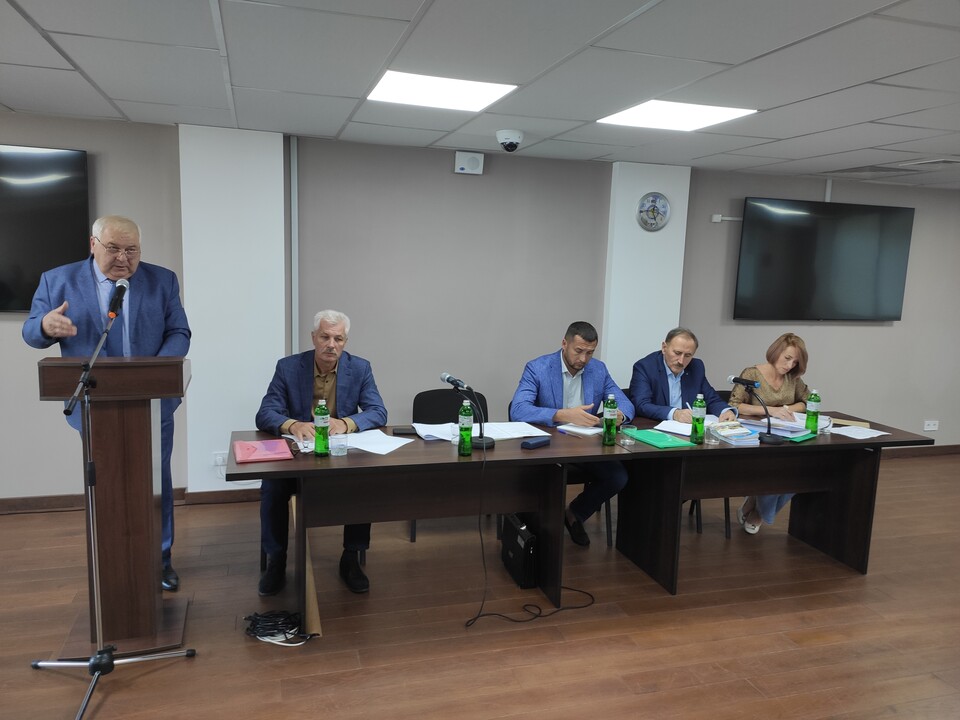 Бути в авангарді боротьби за права спілчан