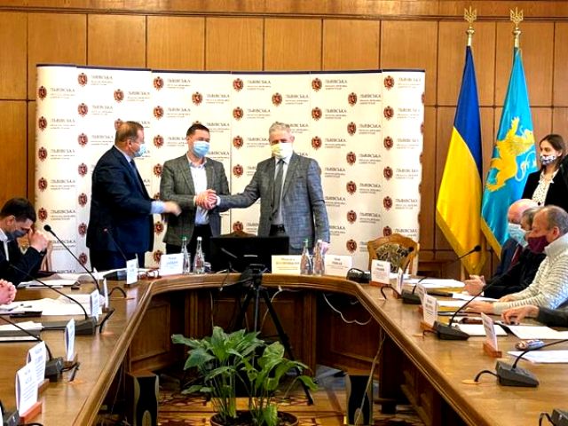 СОЦІАЛЬНИЙ ДІАЛОГ. Львівська ОДА, Об’єднання профспілок Львівщини і роботодавці Львівщини підписали нову Територіальну угоду 
