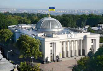 Парламент продовжує приймати закони, які полегшать життя українців під час війни 