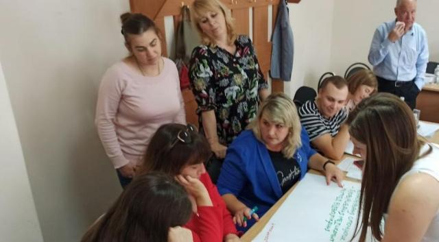 Україна: будівництво профспілки у непрості часи